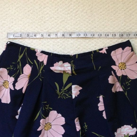 FavLux Floral Shorts Lined Size 2X - Picture 4 of 11